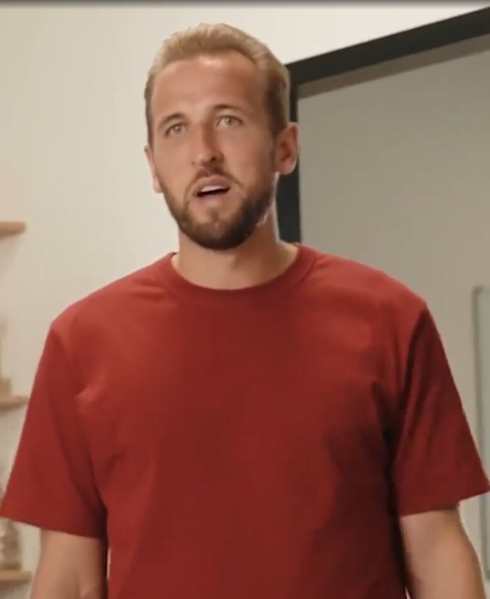 Harry Kane appears in a German advert for 3Bears porridge