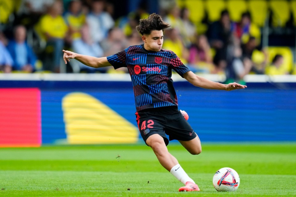 RESTRICTED TO EDITORIAL USE Mandatory Credit: Photo by Jose Breton/NurPhoto/REX/Shutterstock (14733972ft) Toni Fernandez of Barcelona during the LaLiga match between Villarreal CF and FC Barcelona at Estadio de la Ceramica on September 22, 2024 in Villarreal, Spain. Villarreal CF v FC Barcelona - La Liga EA Sports, Spain - 22 Sep 2024