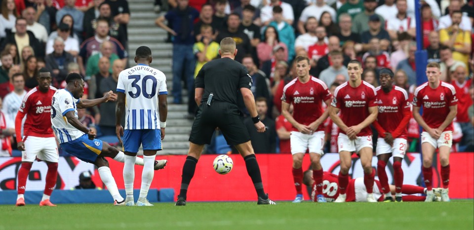 Danny Welbeck's free-kick flew into the bottom corner on Sels' side of the goal