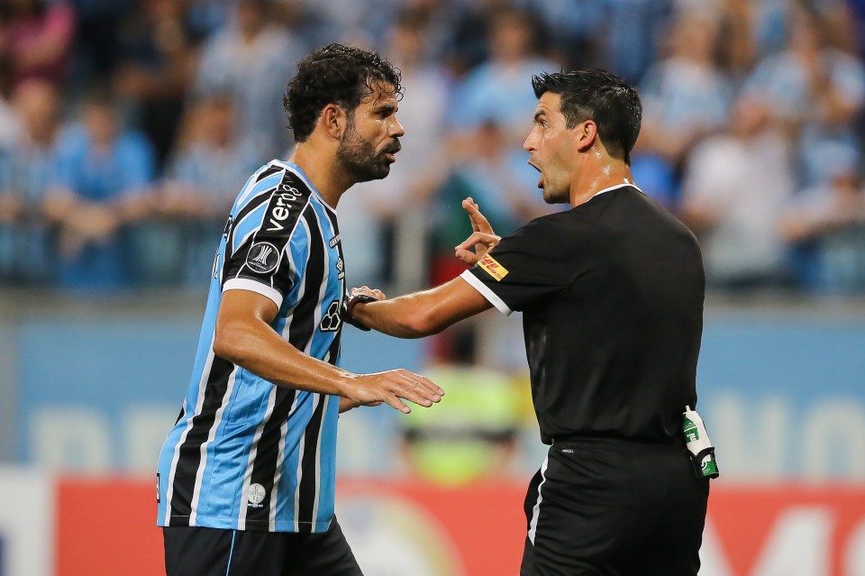 Costa has had previous clashed with refs since returning to Gremio