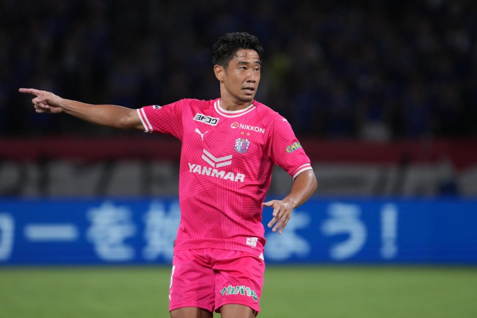 TOKYO, JAPAN - AUGUST 24: Shinji Kagawa of Cerezo Osaka looks on during the J.LEAGUE MEIJI YASUDA J1 28th Sec. match between Yokohama FMarinos and Cerezo Osaka at National Stadium on August 24, 2024 in Tokyo, Japan. (Photo by Masashi Hara/Getty Images)