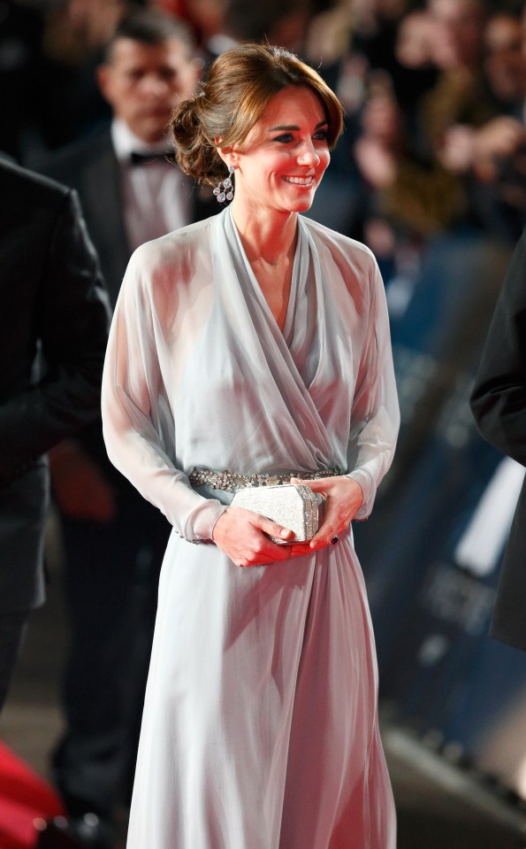 Kate dazzled at the James Bond premiere of Spectre with £14,000 earrings