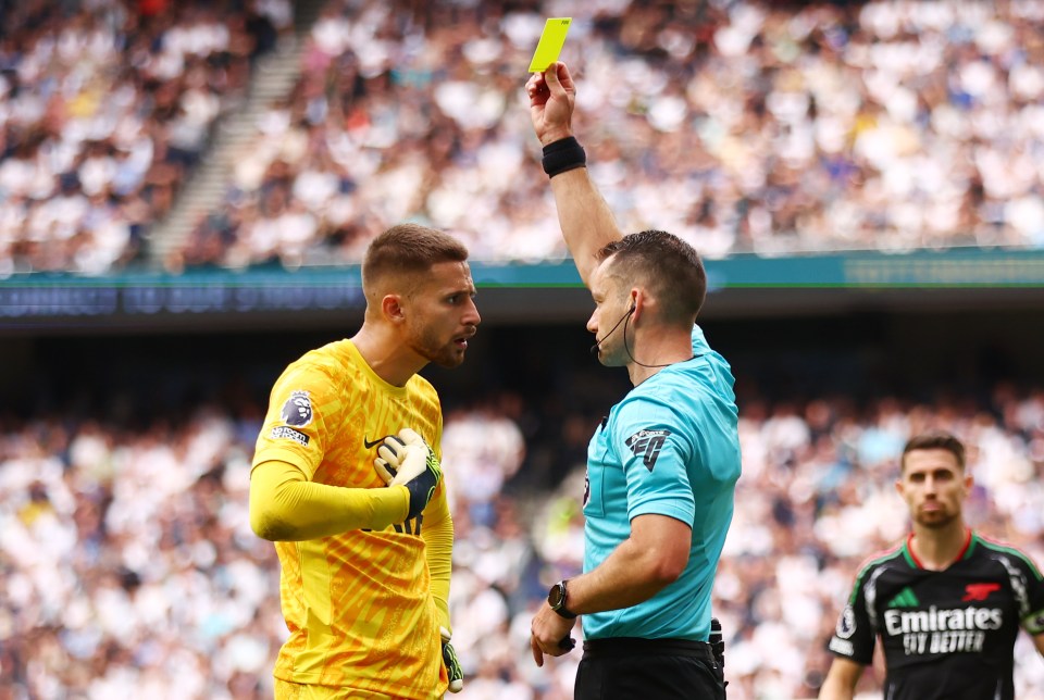 Both Vicatrio and Timber were shown yellow for the scuffle