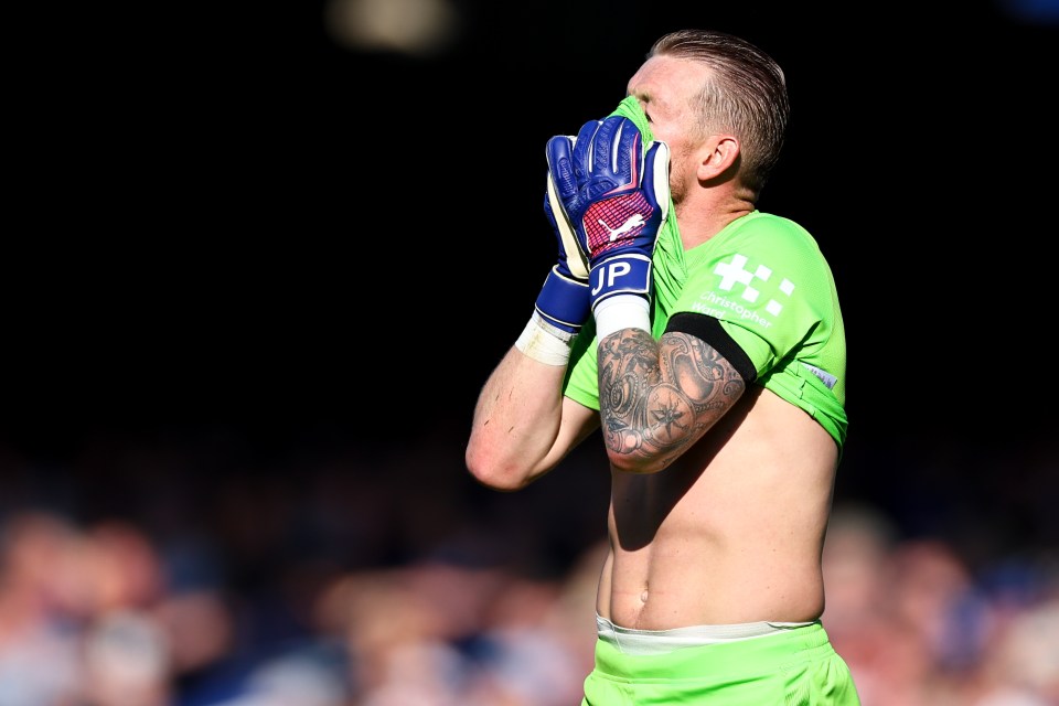 Jordan Pickford reacts to Everton's ludicrous defeat to Bournemouth