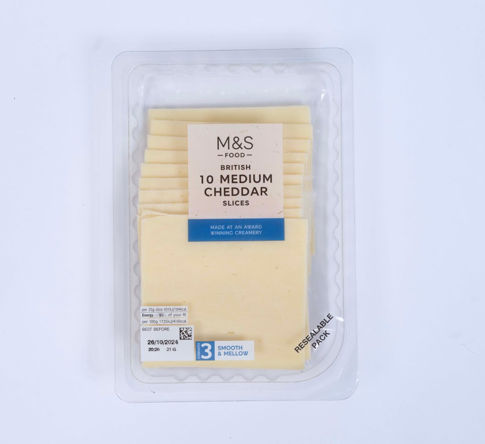 M&S Medium Cheddar Slices scored 3 out of 5