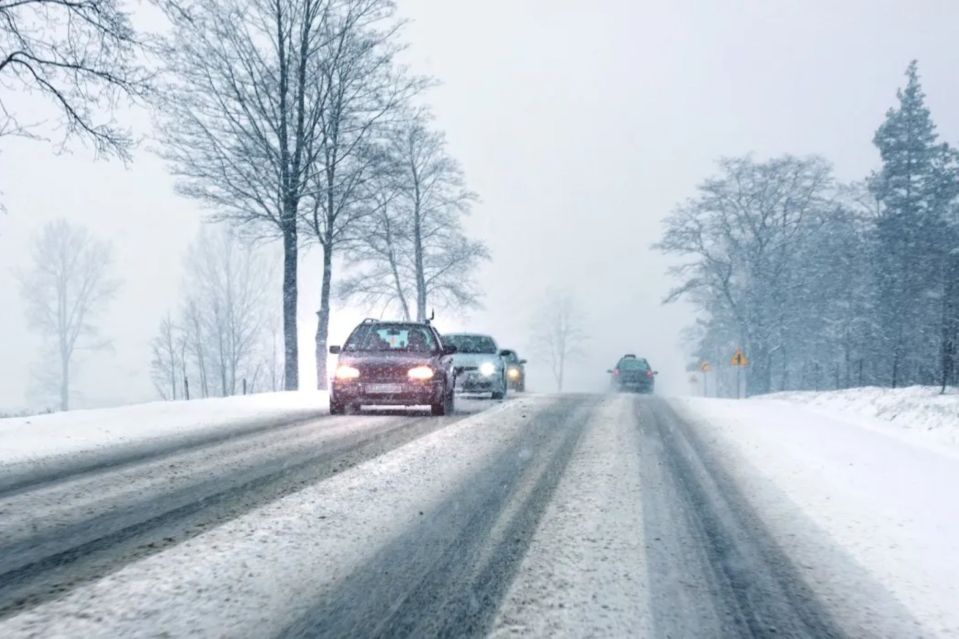 Windscreen wipers can clear away snow or rain