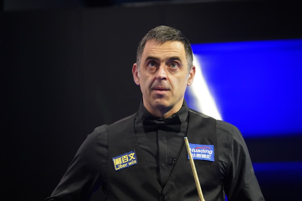 Ronnie O'Sullivan went crashing out of the tournament early