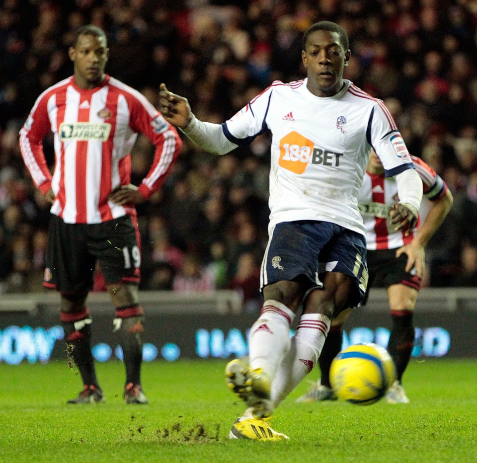 Marvin Sordell held the previous record on 17