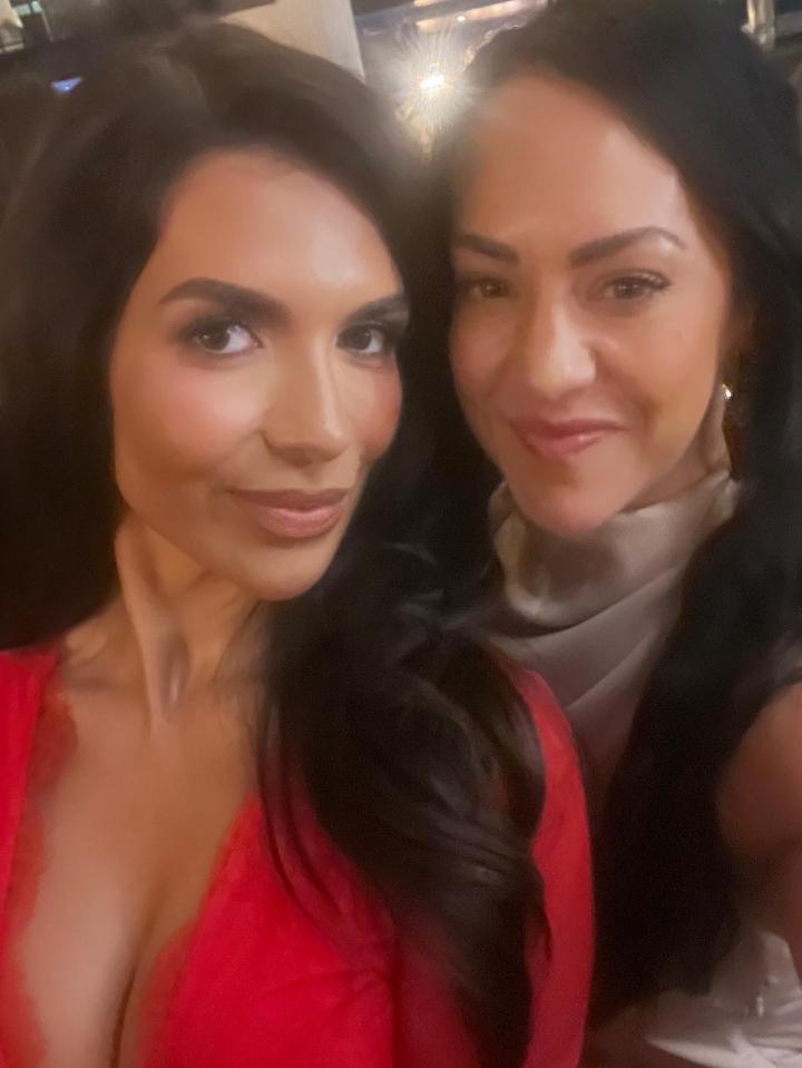 Felicity Cross grabbed a selfie with reality star Ekin-Su Culculoglu