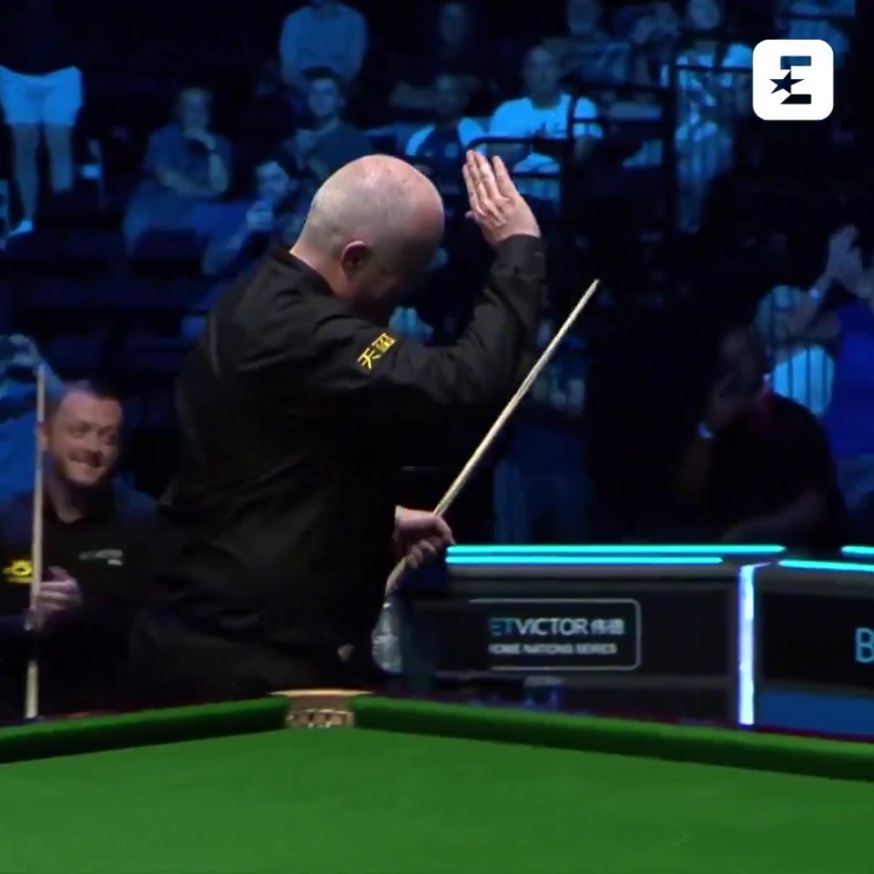 John Higgins received a standing ovation at the English Open on Thursday