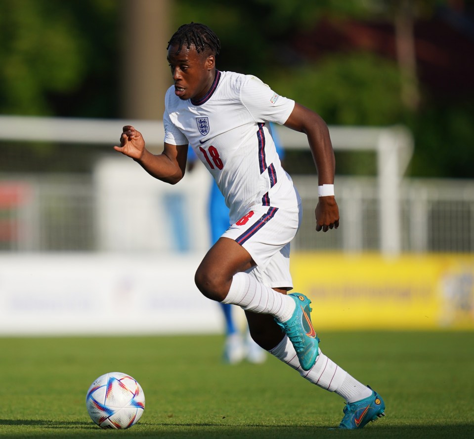 a soccer player runs with the ball during the uefa european under-19 championship 2022 semi-final match between england and italy