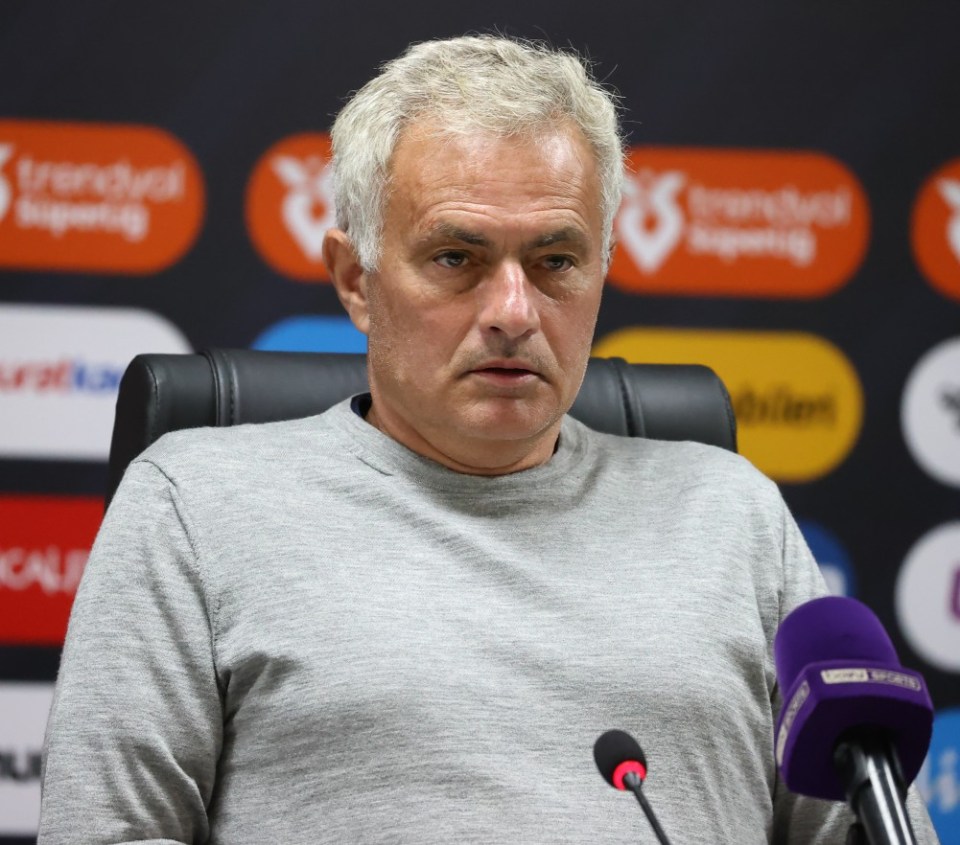 SAMSUN, TURKIYE - OCTOBER 20: Head coach of Fenerbahce Jose Mourinho speaks during the press conference following the Turkish Super Lig week 9 football match between Samsunspor and Fenerbahce in Samsun, Turkiye on October 20, 2024. (Photo by Veysel Altun/Anadolu via Getty Images)