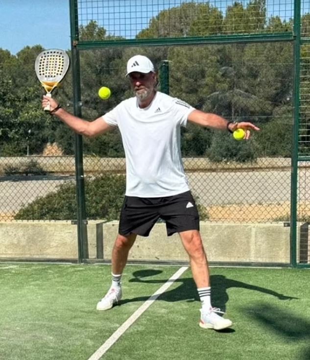 Jurgen Klopp paddle tennis