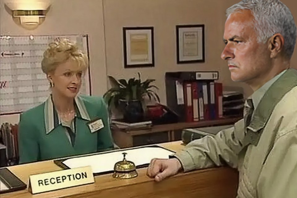 Fans think that Jose Mourinho is just like Alan Partidge after learning that he has been living in hotels for years