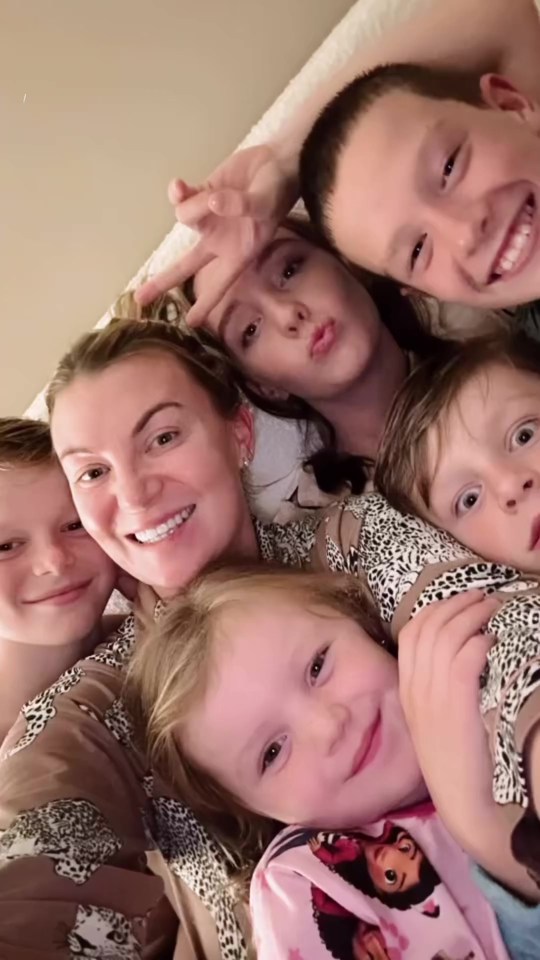 Billi Mucklow posed with her kids and Andy's two other children from a previous relationship