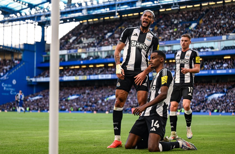 Alexander Isak celebrates his equaliser