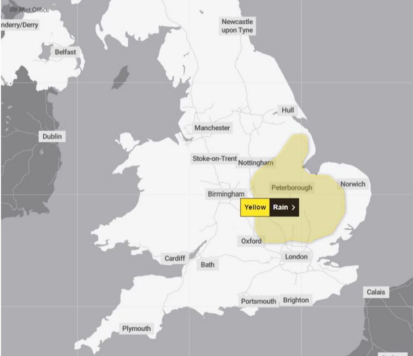 a map of the united kingdom shows a yellow rain warning