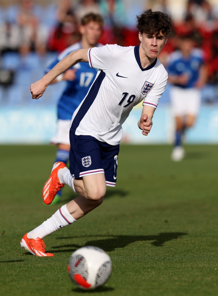 His brother Harry Gray is also in the Leeds academy and starring for England