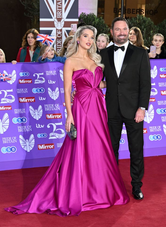 Helen shone in a plunging silk gown at London’s Grosvenor House Hotel last night for the Pride of Britain Awards