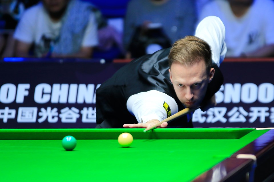 Judd Trump needs eight frames to pull off an unlikely comeback victory