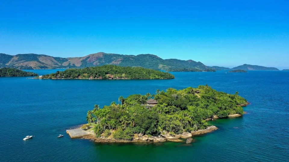 Neymar is set to buy a stunning private island