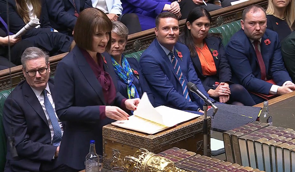 Rachel Reeves delivers her Autumn Statement at the despatch box in the House of Commons