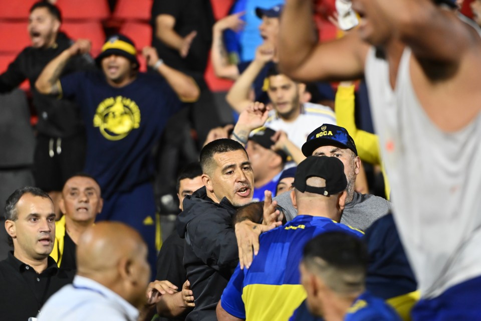 Riquelme talked down the Boca fans as they attempted to fight with Gimnasia supporters