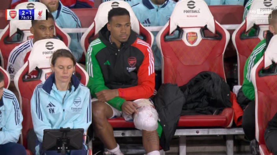 Gabriel returned to the Arsenal bench later on