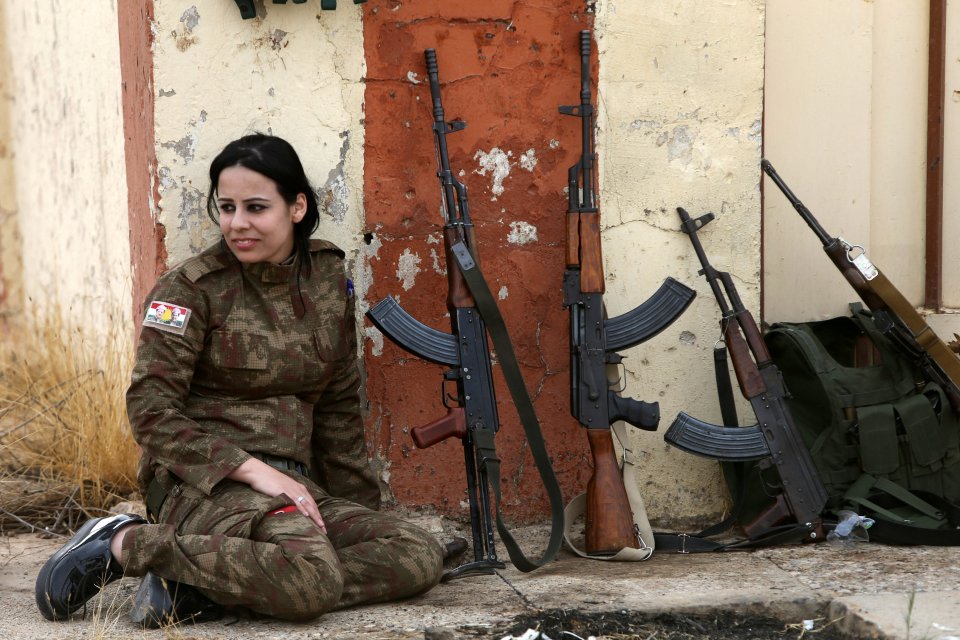 A Yazidi woman who joined the Kurdish Peshmerga in 2016