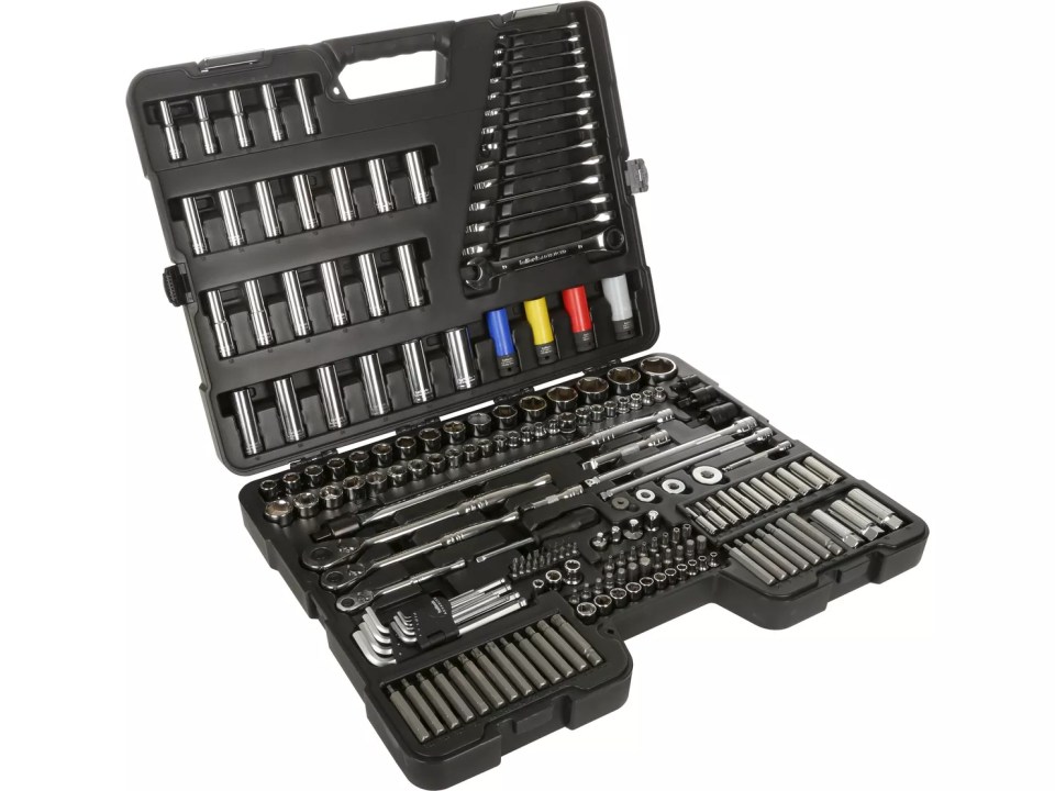 And 40% off this socket set from Halfords