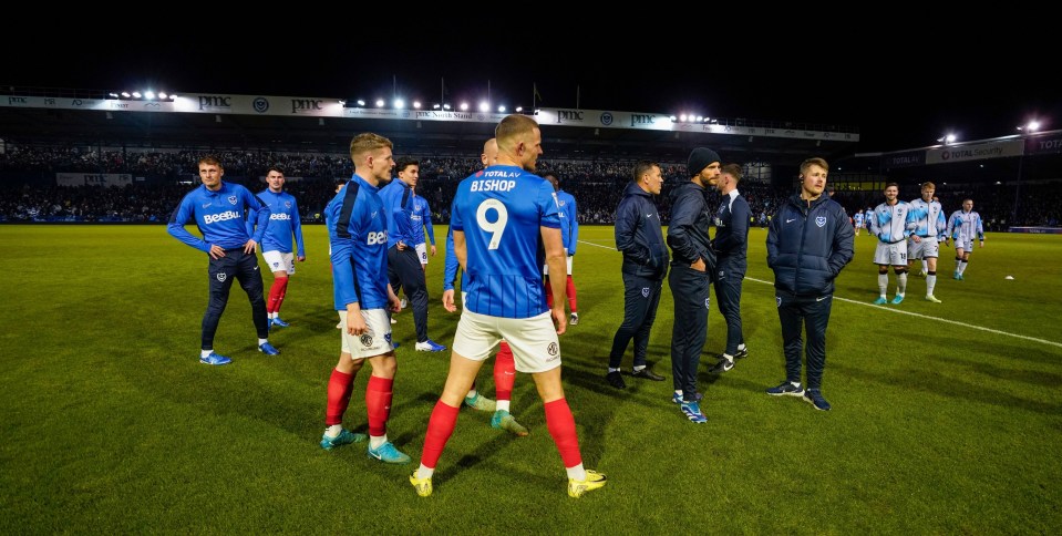 The game was postponed after one hour of darkness