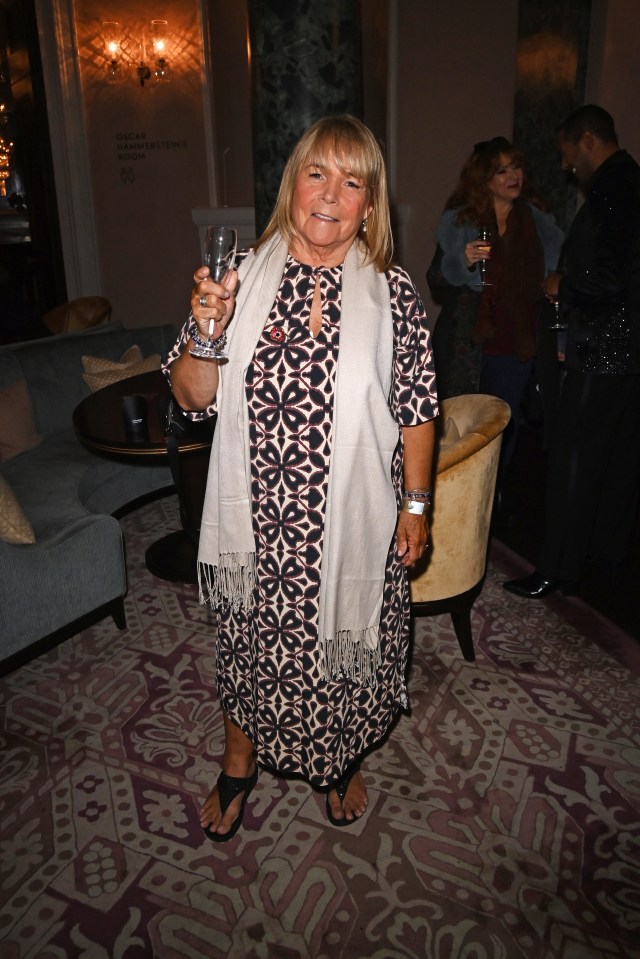 Loose Women's Linda Robson raised a glass to Robin