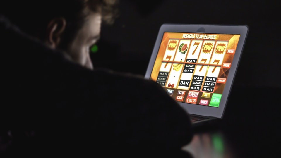 The government has announced changes to online slots