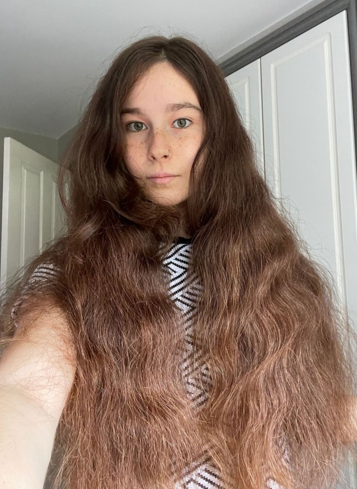 The young woman revealed she hasn’t washed her Rapunzel-like tresses in a year