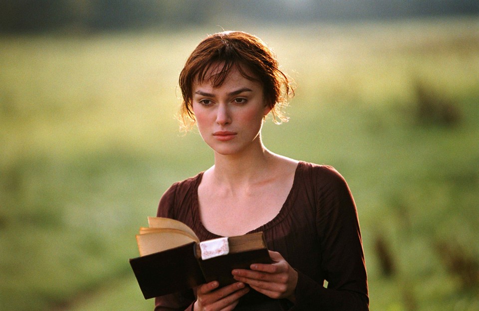 Keira played the lead role of Elizabeth Bennet in the 2005 big screen version