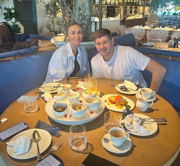 Expensive date nights at amazing restaurants are a regular occurrence for Steven and Alex in Bahrain