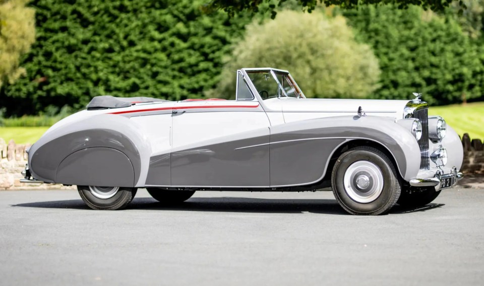 The car's then-owner replaced its original black colour with the current three shades of grey