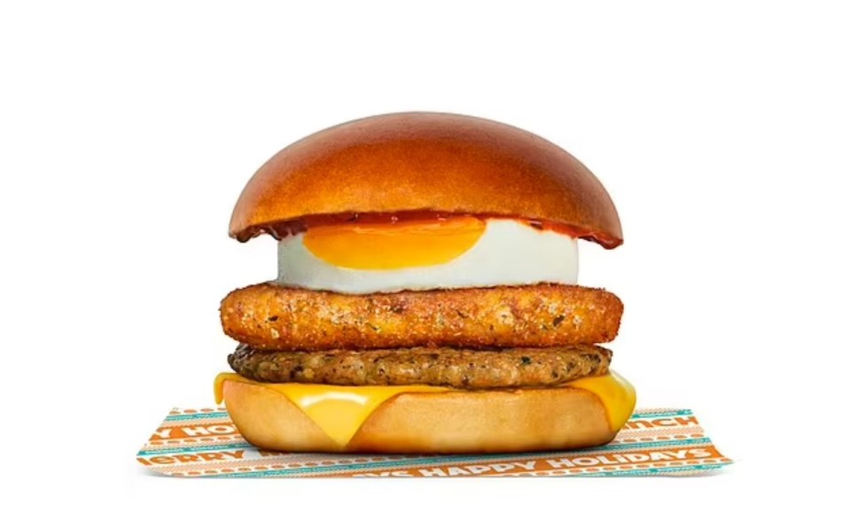 Popeyes has also revealed its first-ever festive breakfast roll with the launch of the Festive Feastin’ Roll