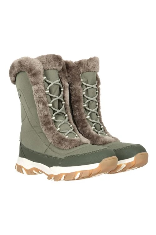 These snowboots are down from £79.99 to £39.99 at Mountain Warehouse