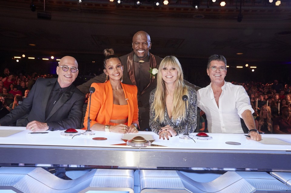 Alesha was joined by Simon Cowell, Heidi Klum and Howie Mandel on the panel