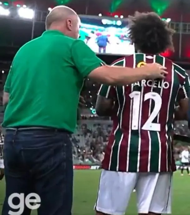 Marcelo received instructions from manager Mano Menezes but appeared to disagree with his coach