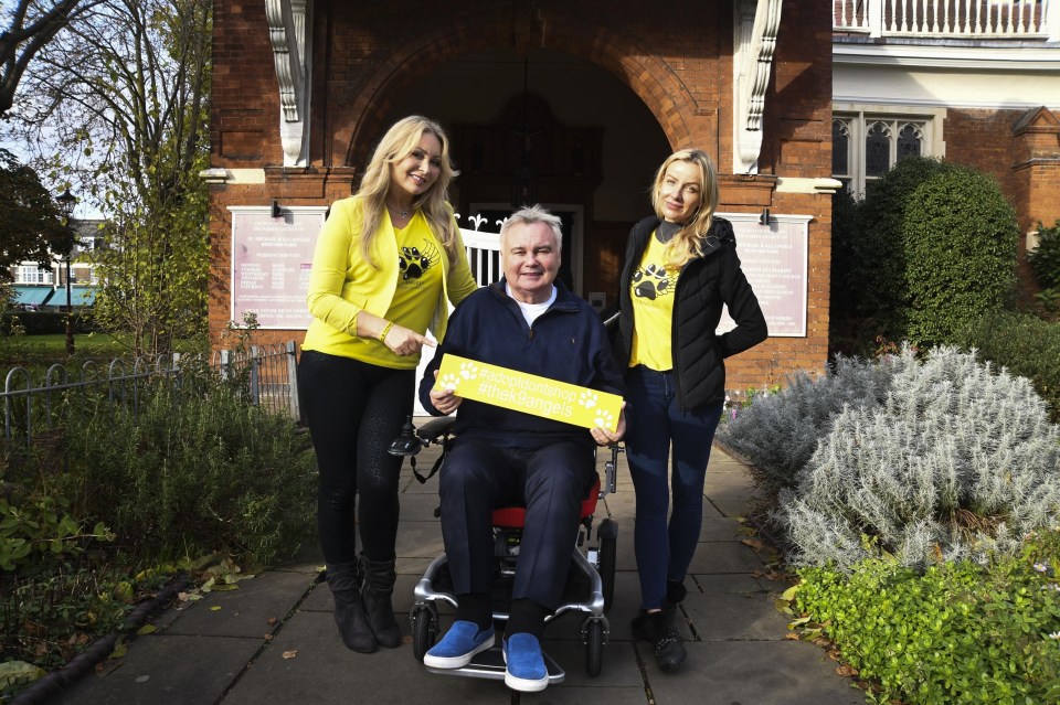 Eamonn smiled the for the camera ahead of their charity concert