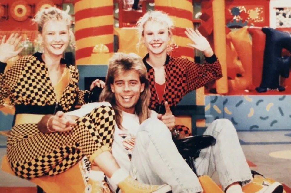 Melanie Grant, right, with her twin sister Martina with Pat Sharp on Fun House