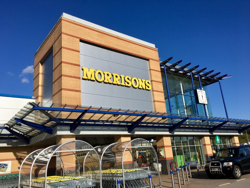 Morrisons has issued an urgent recall over its crushed garlic