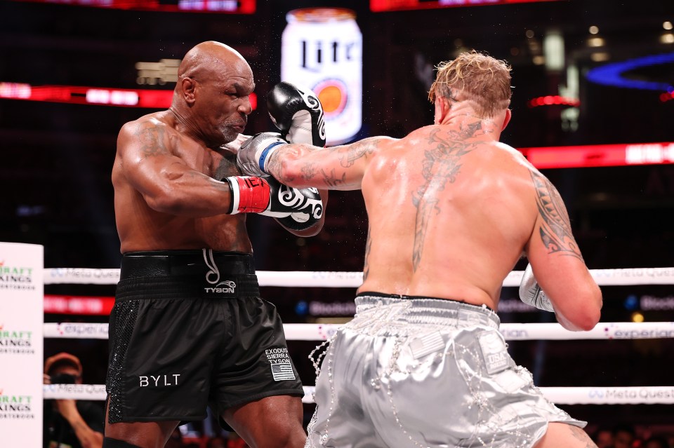 Mike Tyson struggled to land many punches on Jake Paul