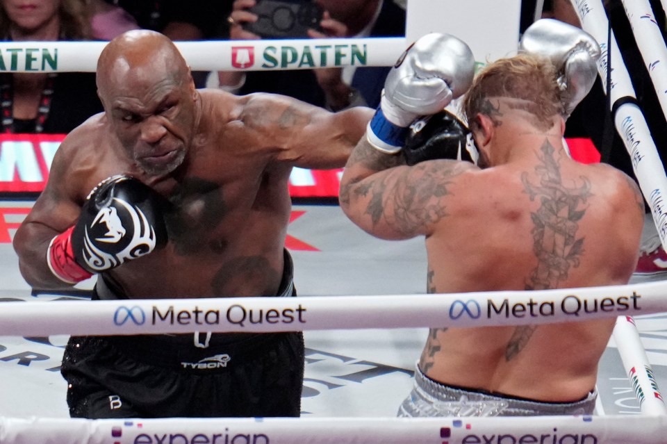 Viewers have been complaining about Netflix being down for Mike Tyson vs Jake Paul