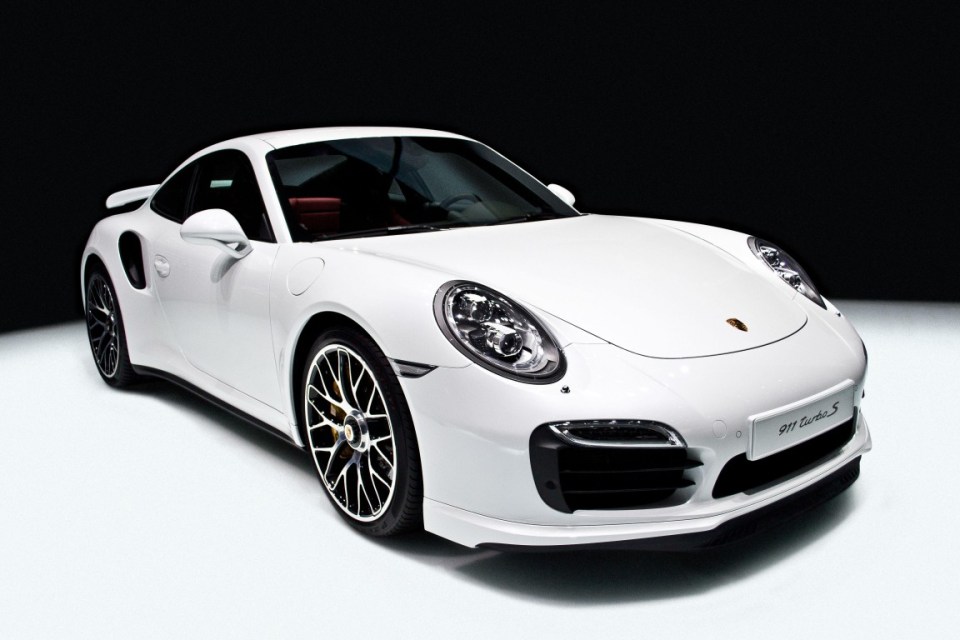 PT38AD A white Porsche 911 Turbo S