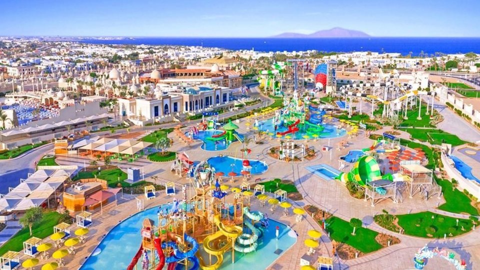 Take your pick of 25 outdoor pools at Pickalbatros Aqua Park Resort