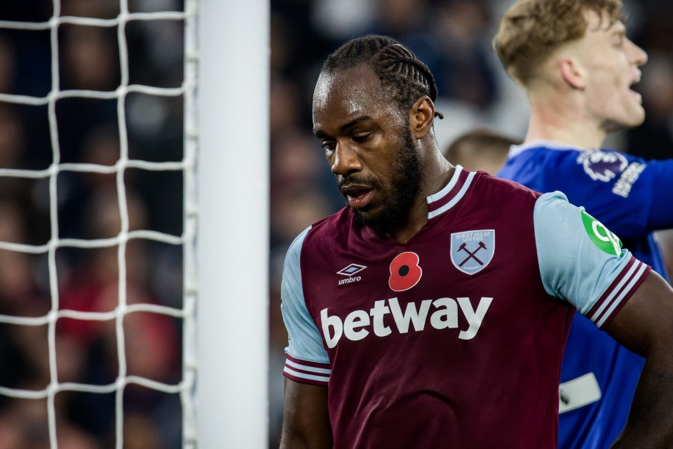 a soccer player wearing a jersey that says ' betway ' on it