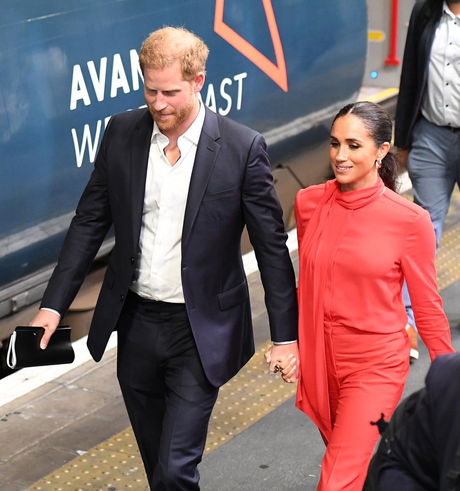 Although they cut a stylish figure, Amber said the Sussexes show 'little or no attempt at coordination'